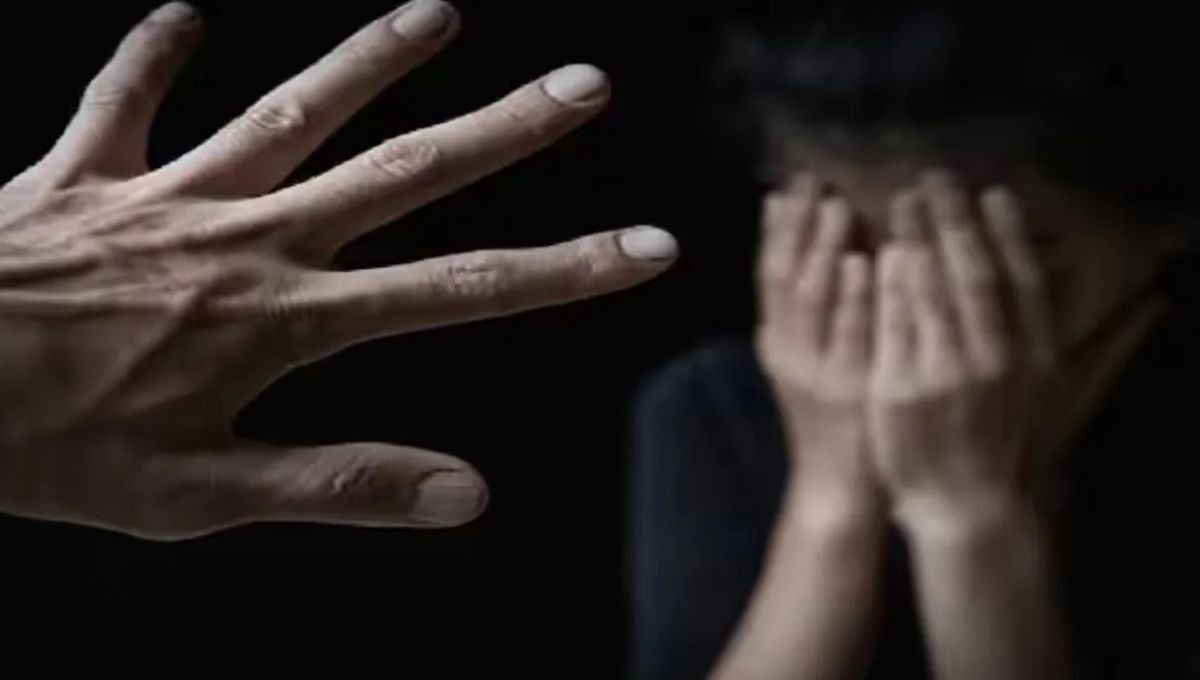 अल्पवयीन मुलीच्या सोबत लग्न केले अन् तीन महिन्यानंतर….