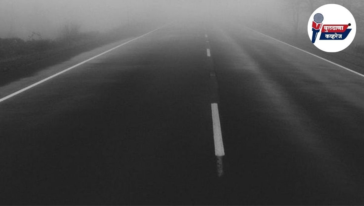 लोणार-मेहकर मार्गावर भीषण अपघात: एकाचा मृत्यू, तिघे गंभीर जखमी; पावसाने रस्त्यावर आलेल्या मातीमुळे घडली दुर्घटना...