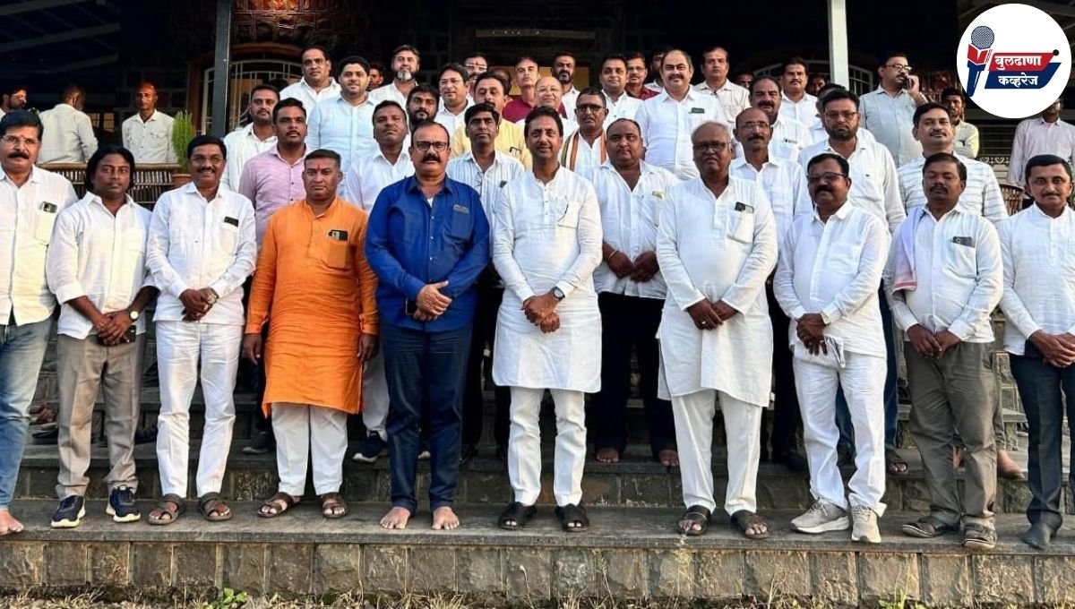 स्थानिक स्वराज्य संस्था निवडणुकांसाठी काँग्रेस सज्ज; जिल्हा काँग्रेस कमिटीच्या आजी -माजी ब्लॉक अध्यक्षांची बैठक उत्साहात